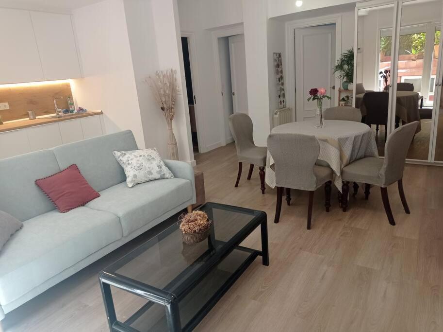 Apartmán Piso Con Terraza Junto A La Playa San Sebastián Exteriér fotografie